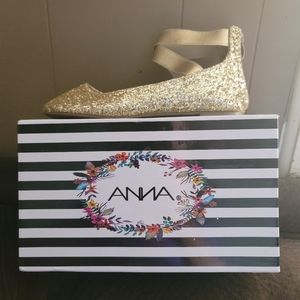 ANNA Gold Glitter Flats. Size 7
